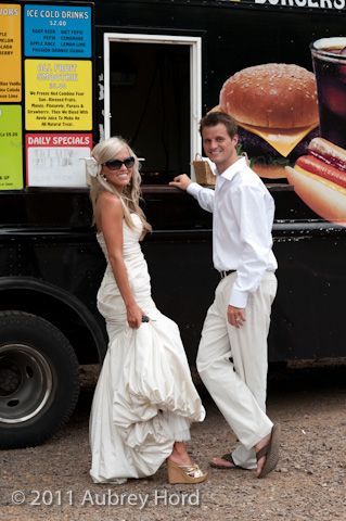 bride and groom at lunch wagon